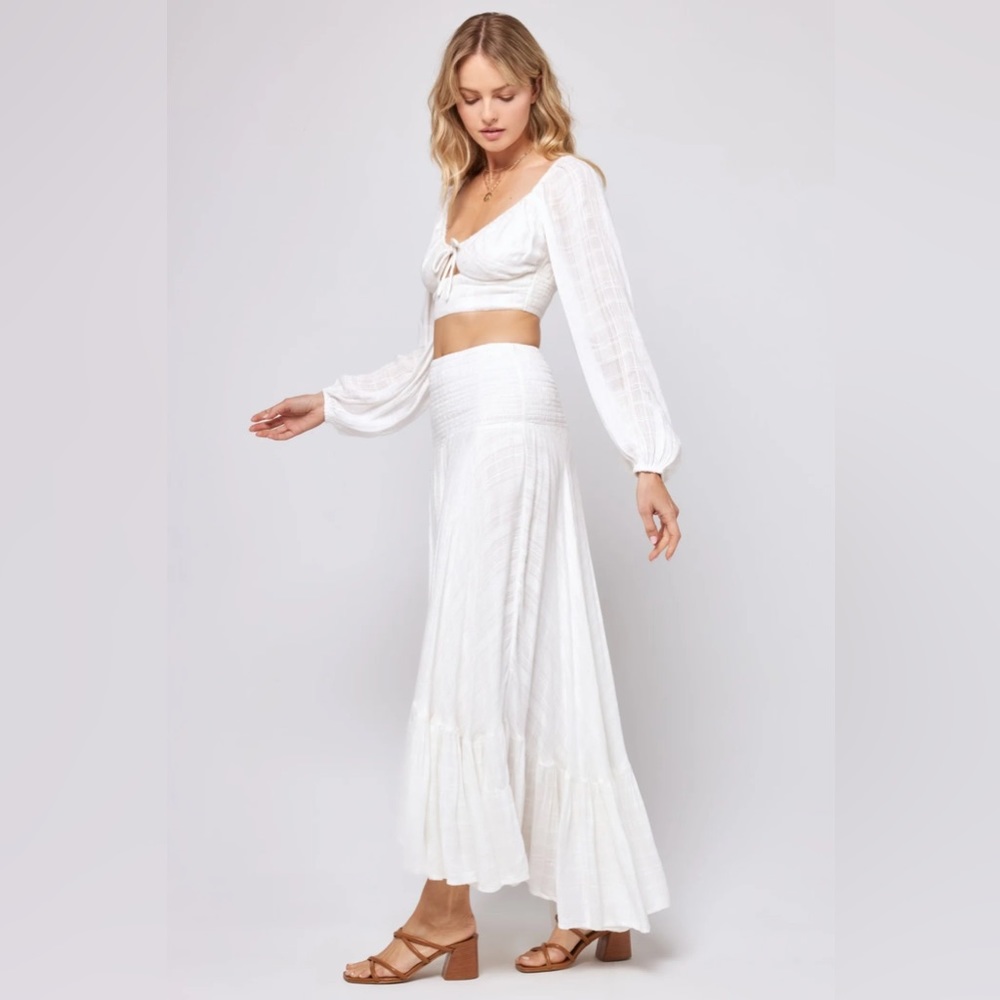 🎉LAST PIECE 🎉LSPACE Cora Skirt Cover-Up - Picture 3 of 9